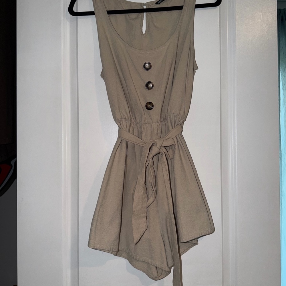 Beige Sleeveless Buttoned Romper